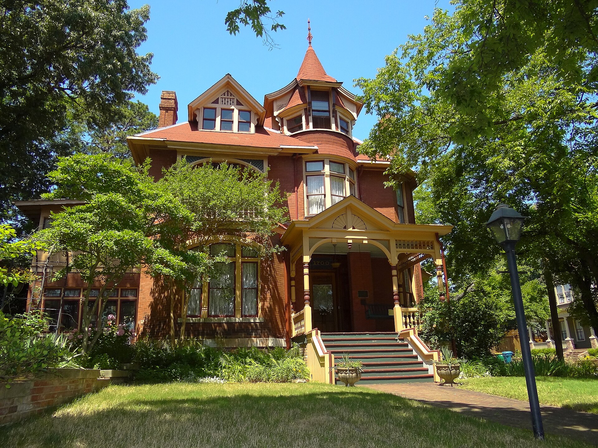 Victorian brick house with turret near the Governor's Mansion, Little Rock
