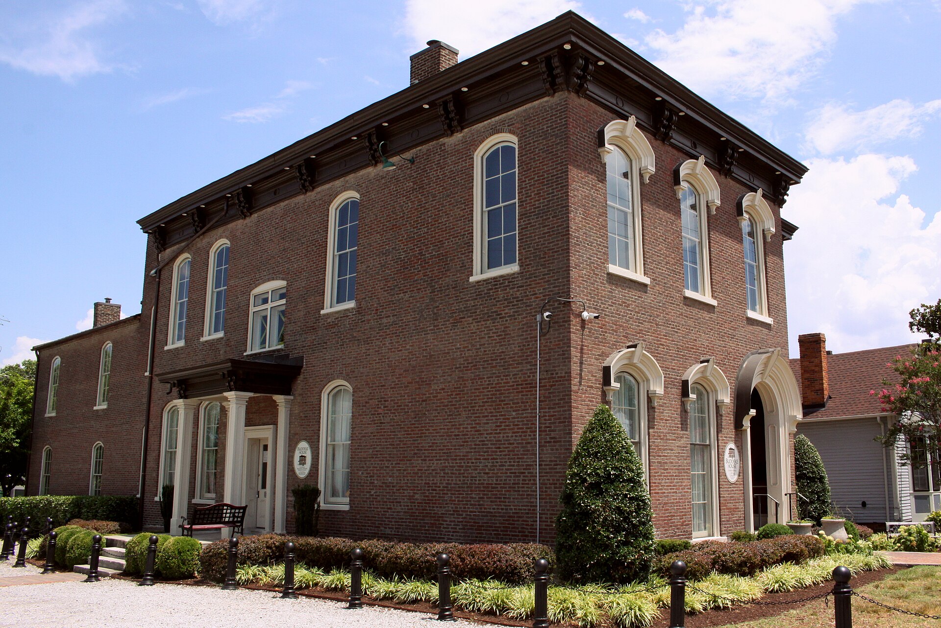 Italianate brick Buddeke House with arched windows, Nashville